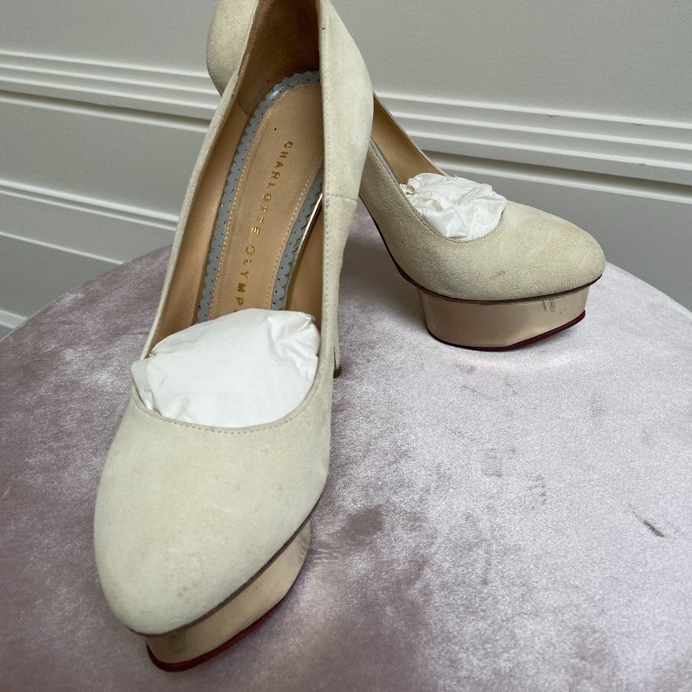 CHARLOTTE OLYMPIA LOVE DOLLY SILK-TWILL PUMP WHITE